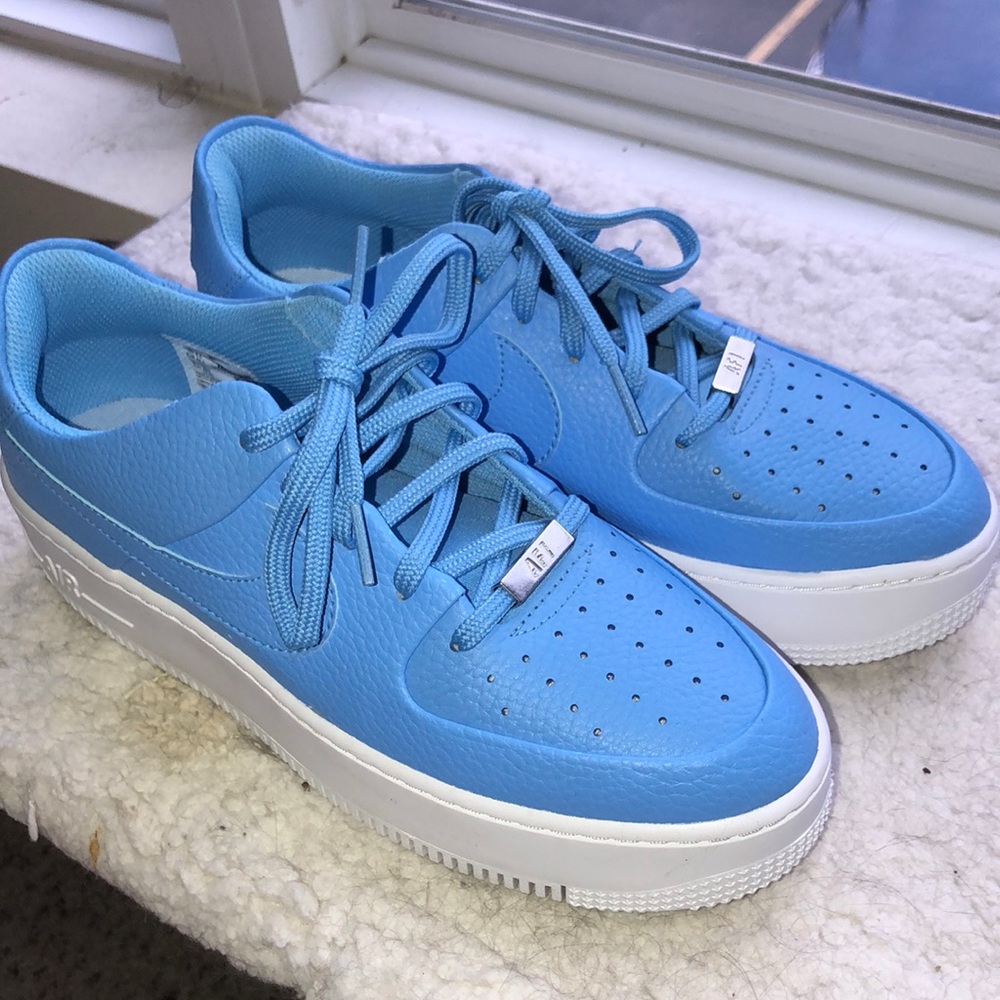 Women’s Nike Air Force 1’s - blue.